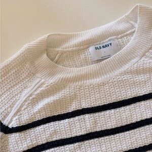 Old Navy Sweater Size S